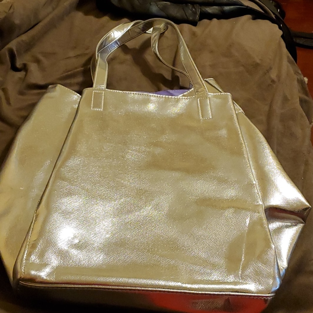 Huge Brand new never been used totes
